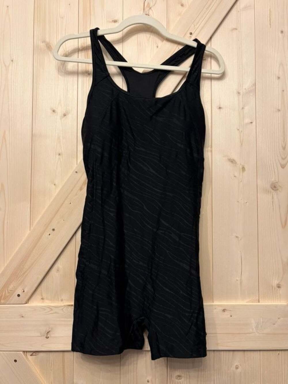 CharmLeaks athletic YOGA swimwear NWT SIZE LARGE